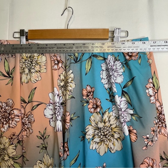 Torrid High Rise Long Skater Swim Skirt SZ 2 (18-20) - Picture 10 of 16